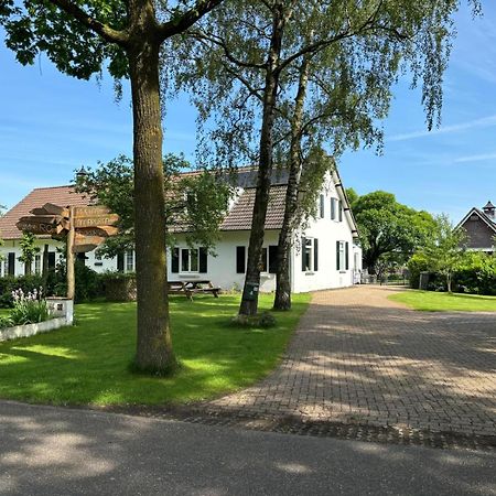 De Hazeldonck Villa Gemert Bagian luar foto